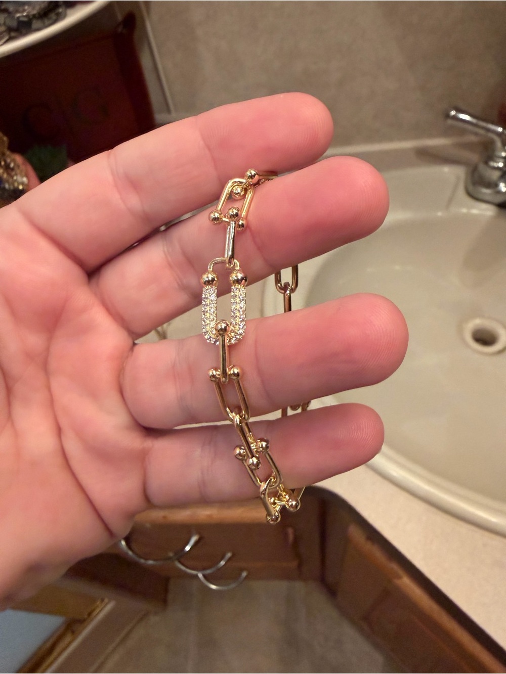 14k Gold plated Pavé Link Bracelet for Women - Elegant Shiny Gold Chain